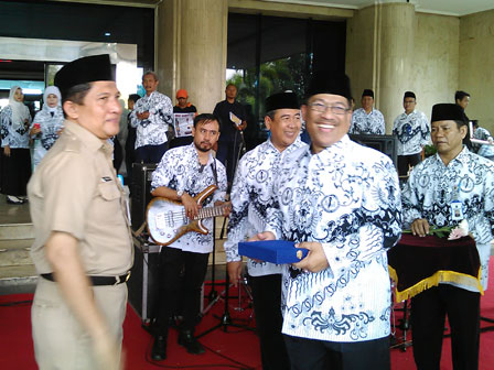 Pencarian PGRI Batang - Persatuan Guru Republik Indonesia Cabang Kabupaten Batang